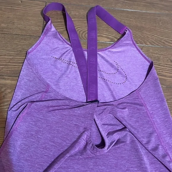 Nike dri-fit tank - Picture 4 of 6